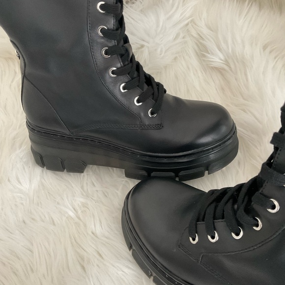 Wishbone leather boots - Picture 7 of 16